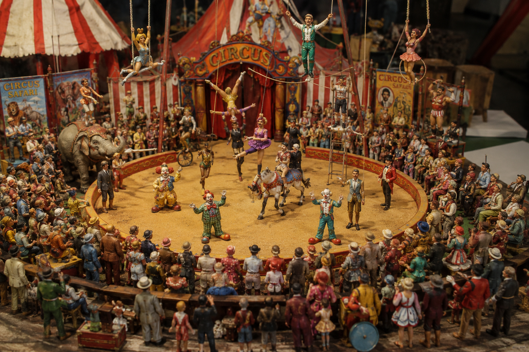 Figures - Circus