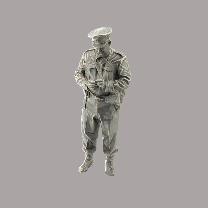 132s-0001 WW2 Military Policeman Figure