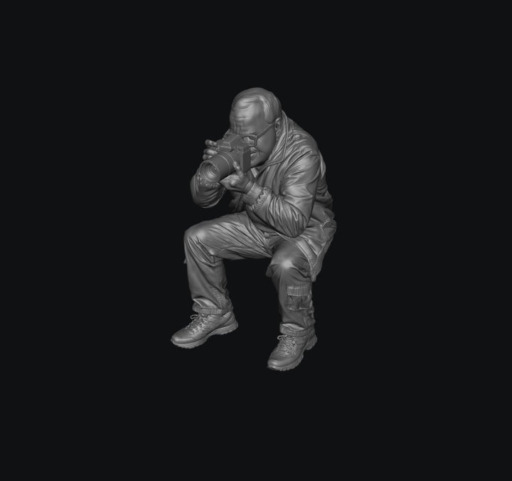 WOSC009 - Race Day Spectator - Older man with DSLR
