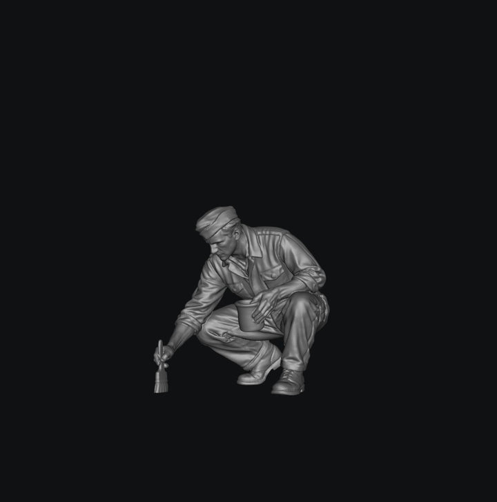 SW8244 WW2 Allied Air Force Ground Crew Kneeling Painting