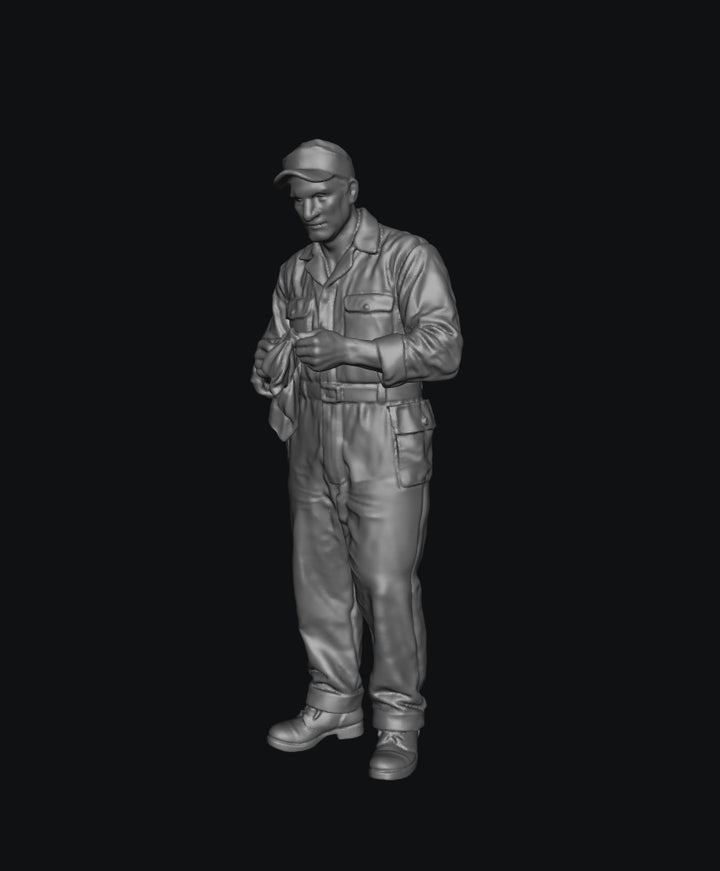 SW8244 WW2 Allied Air Force Ground Crew Standing with Cloth