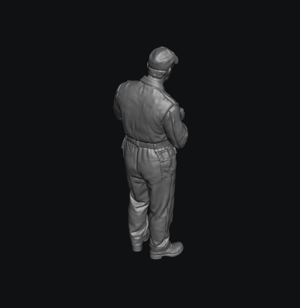 SW8244 WW2 Allied Air Force Ground Crew Standing with Cloth
