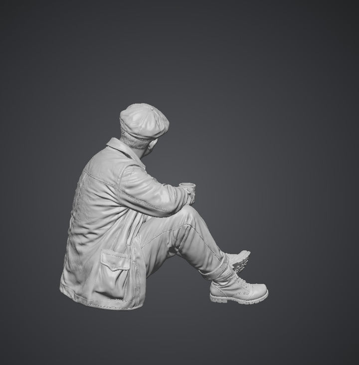SW3126 2 Farm Hands Sitting