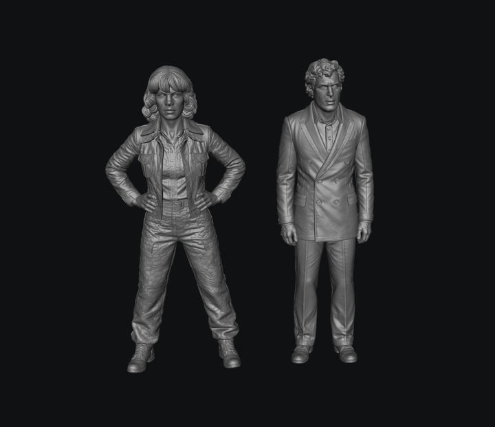 SW9334 DR Who and assistant Sarah Jane Smith