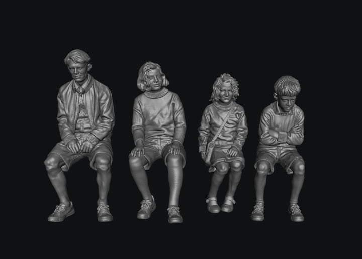 SW2219 Swallows and Amazons Children