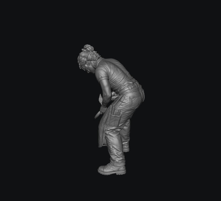 SW9507 Modern Female Farrier