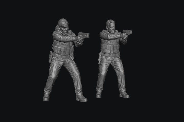 SW9537 2 Police officers with Tasers