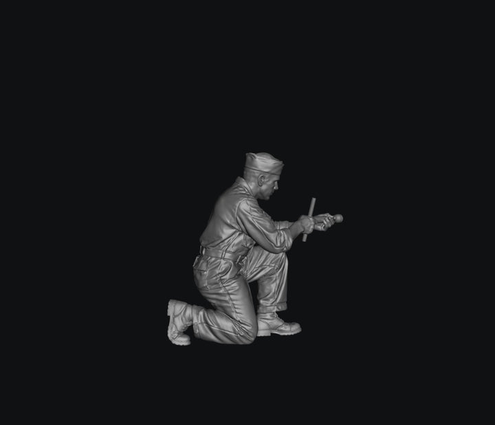 SW9282 WW2 Allied Ground Crew - Mechanic 2