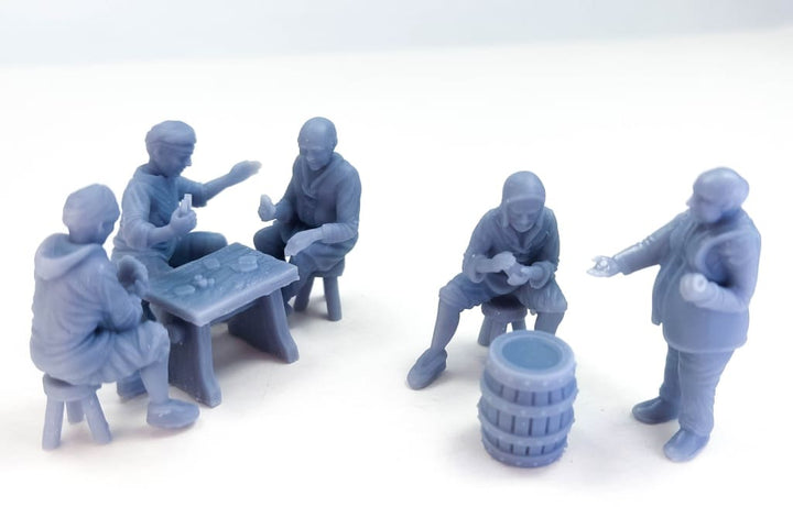 GM004 Medieval Village Scenes - Gamers/Gambling Medieval Figure