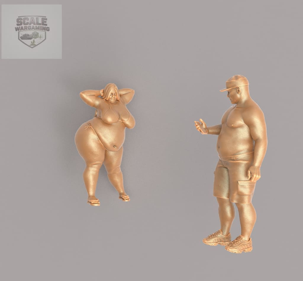 MM040 Large Male with Very large Lady taking Pictures 18 + Figure