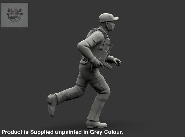 MM1221 Policeman Running Figure