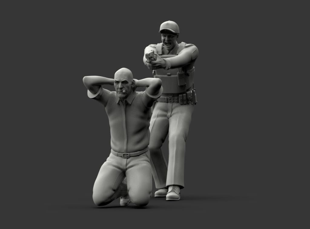 MM1222 Armed Policeman Arresting Suspect Figure