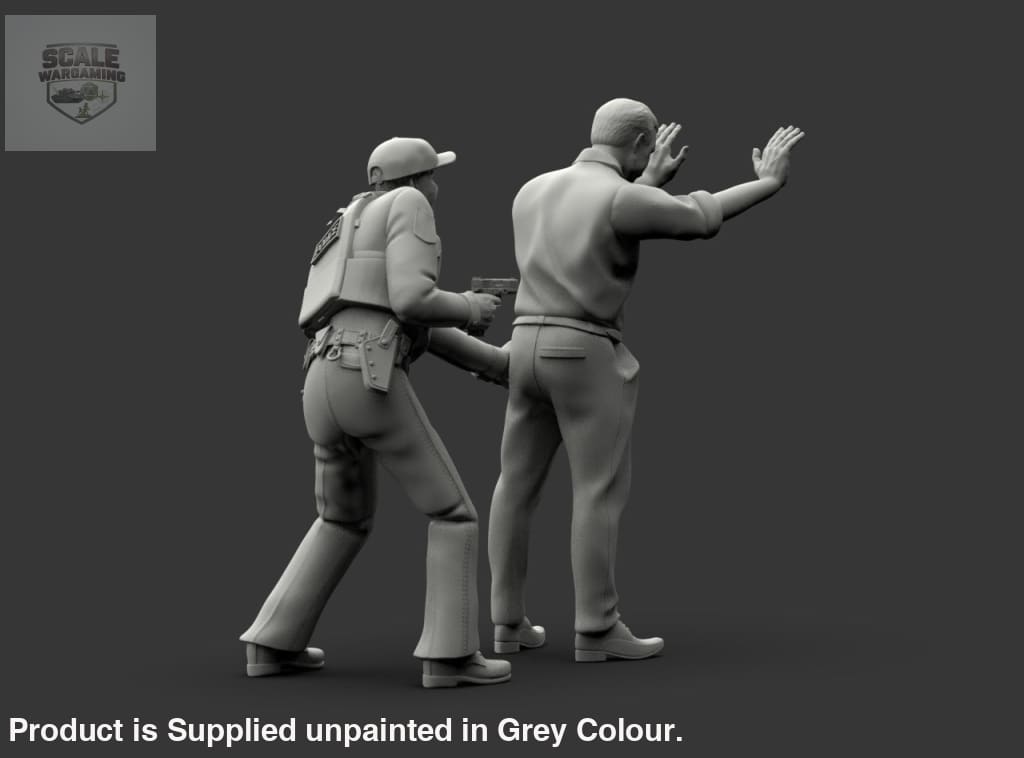 MM1225 Policeman Patting Down Armed Suspect Figure