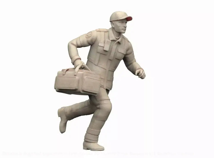 MM1307 Ambulance Crew Running Figure