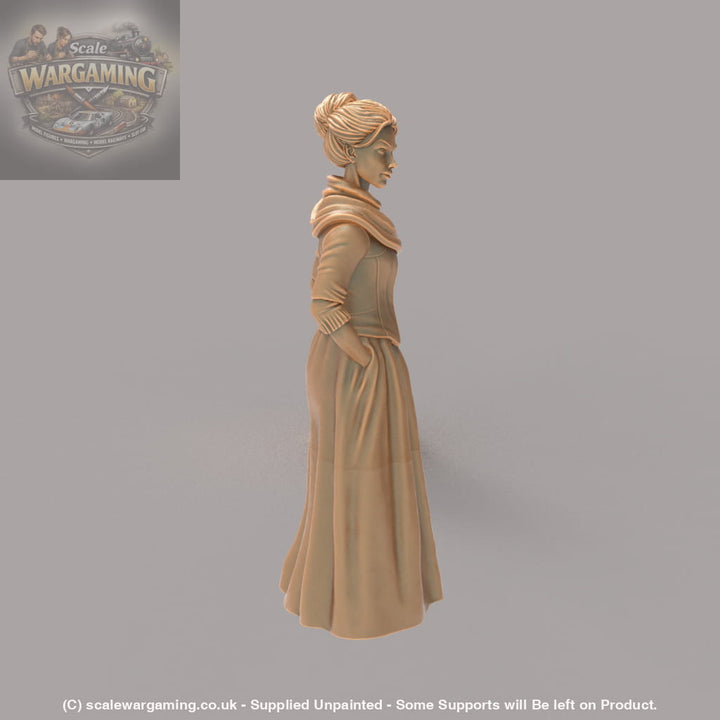 MM1379 Claire Randall Figure