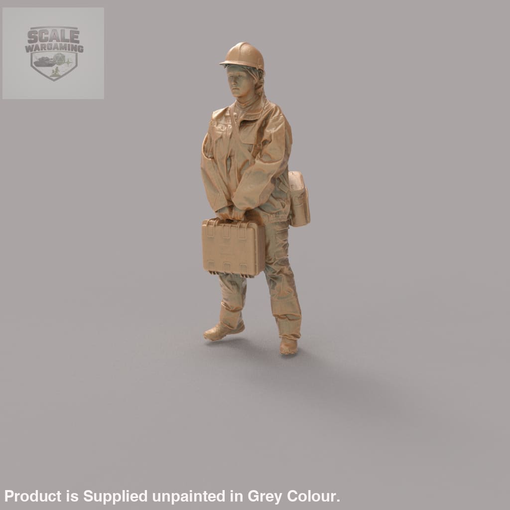 MM1398 Female Builder and Case Figure