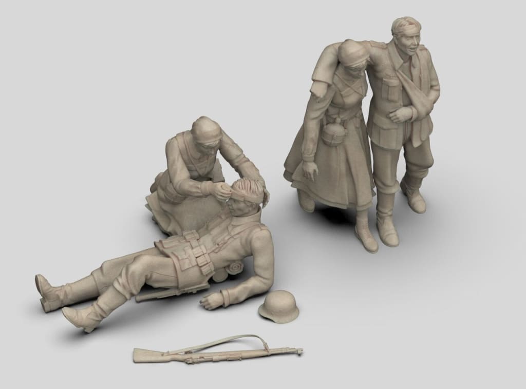 MM2039 German Soldiers and Nurses Figure