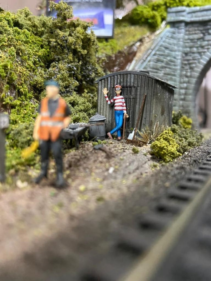 Mm235 Where’s Wally Figure