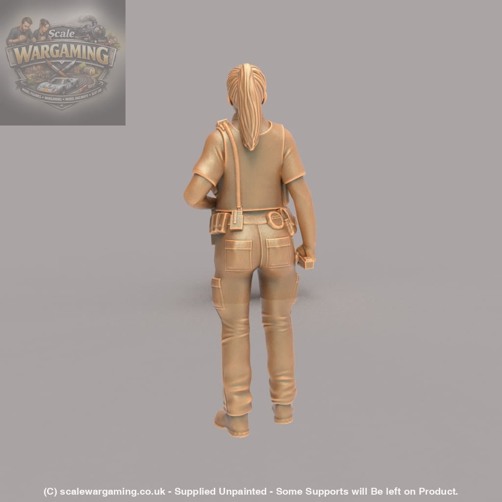 MM264 Female Police Officer Figure