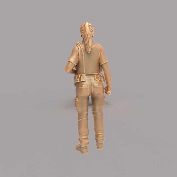 MM264 Female Police Officer Figure
