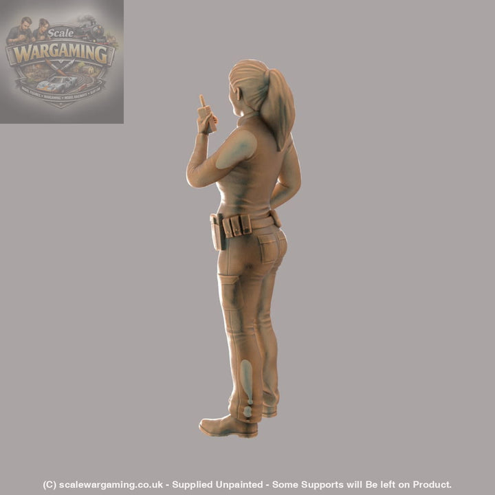 MM268 Female Police Officer on Radio Figure