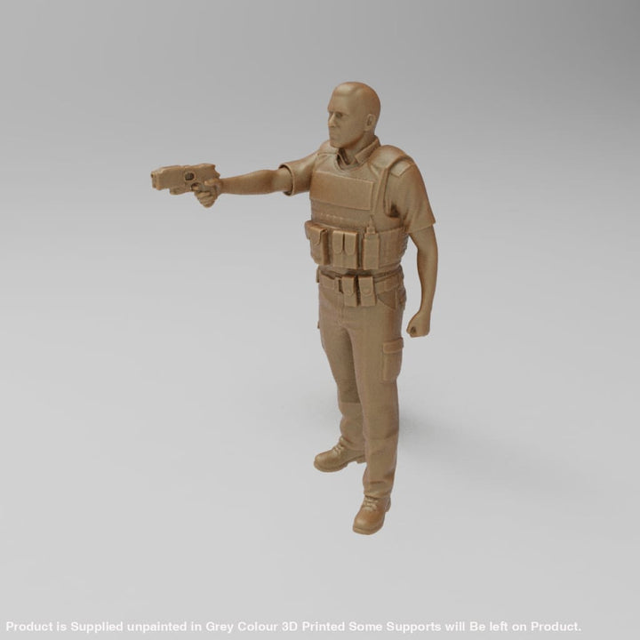 MM272A Police Officer With Taser Figure