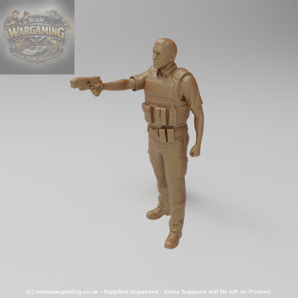 MM272A Police Officer With Taser Figure