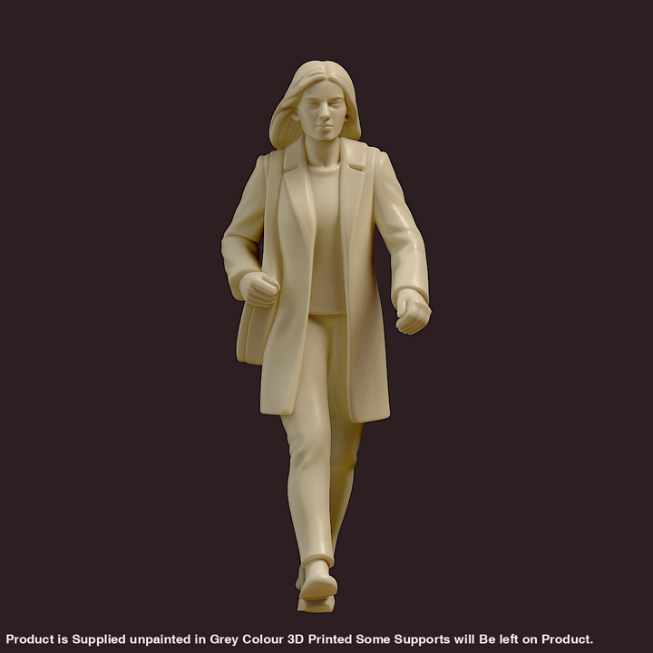 MM4169 Female Walking Fast Figure