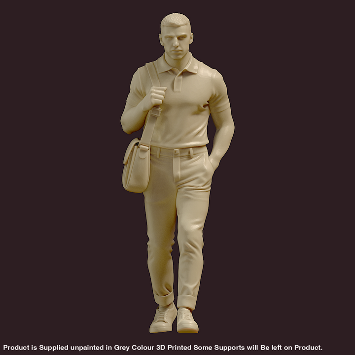 MM4186 Male With Shoulder Bag Figure