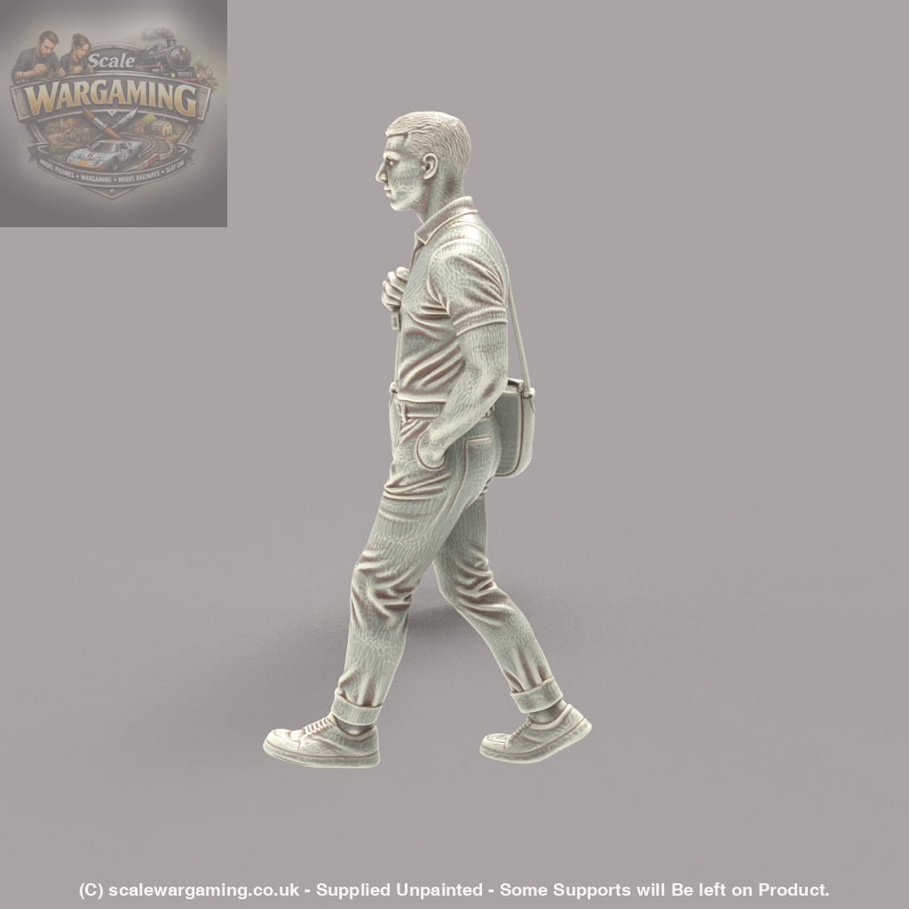 MM4186 Male With Shoulder Bag Figure