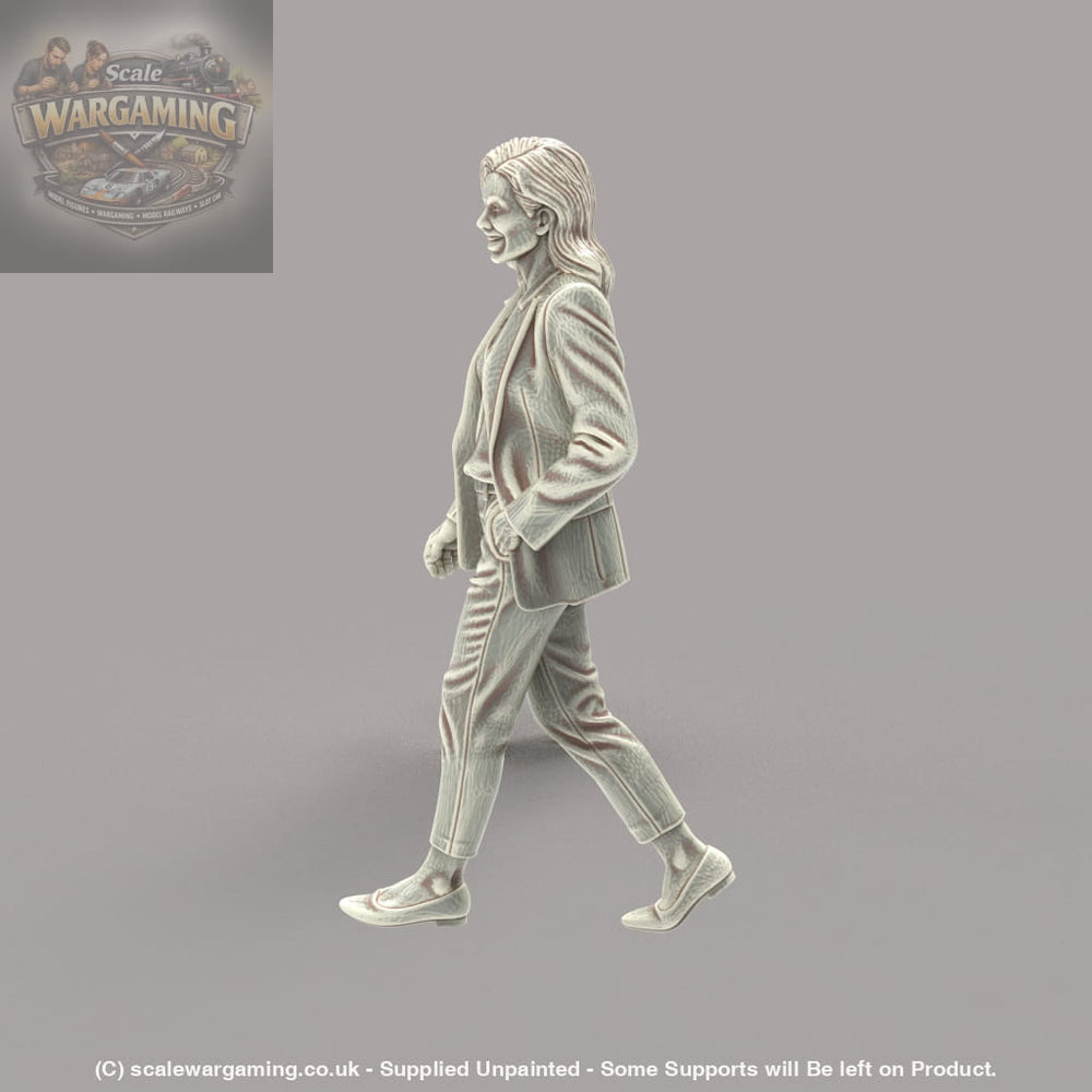 MM4189 Female Office Worker Figure