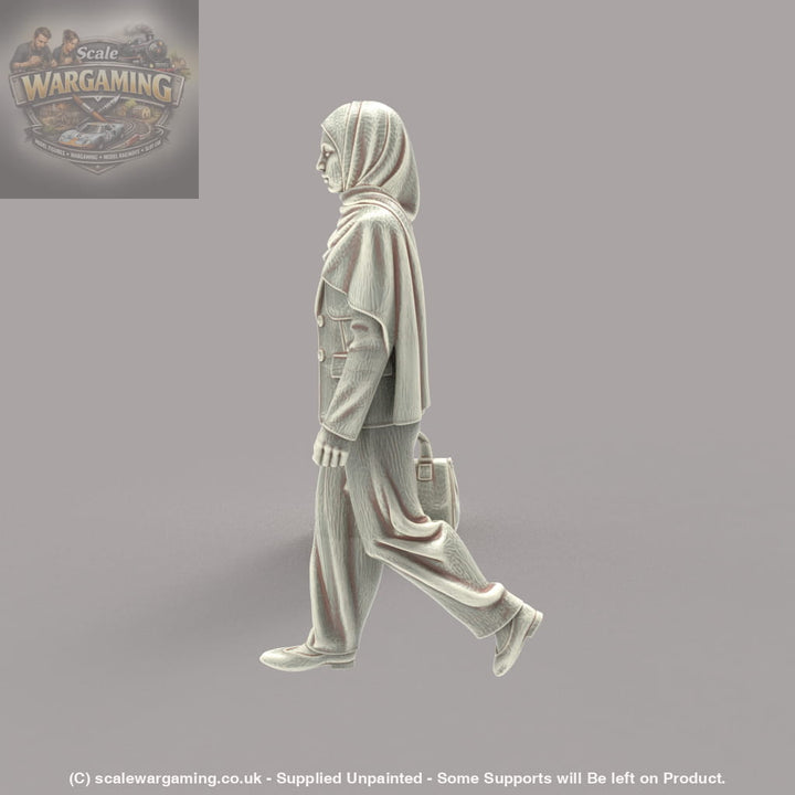 MM4192 Female Wearing Head Scarf Figure