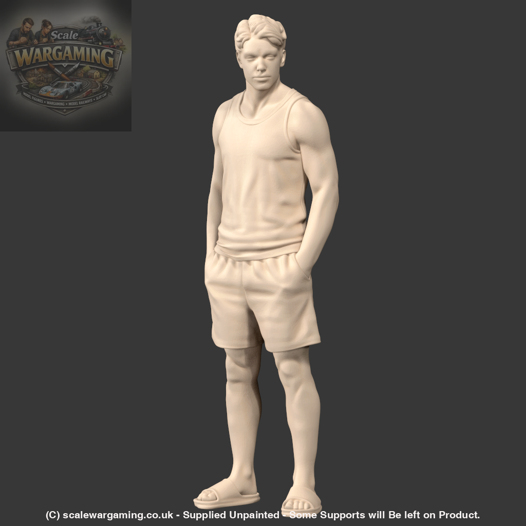 MM4226 Male in Shorts - Figure
