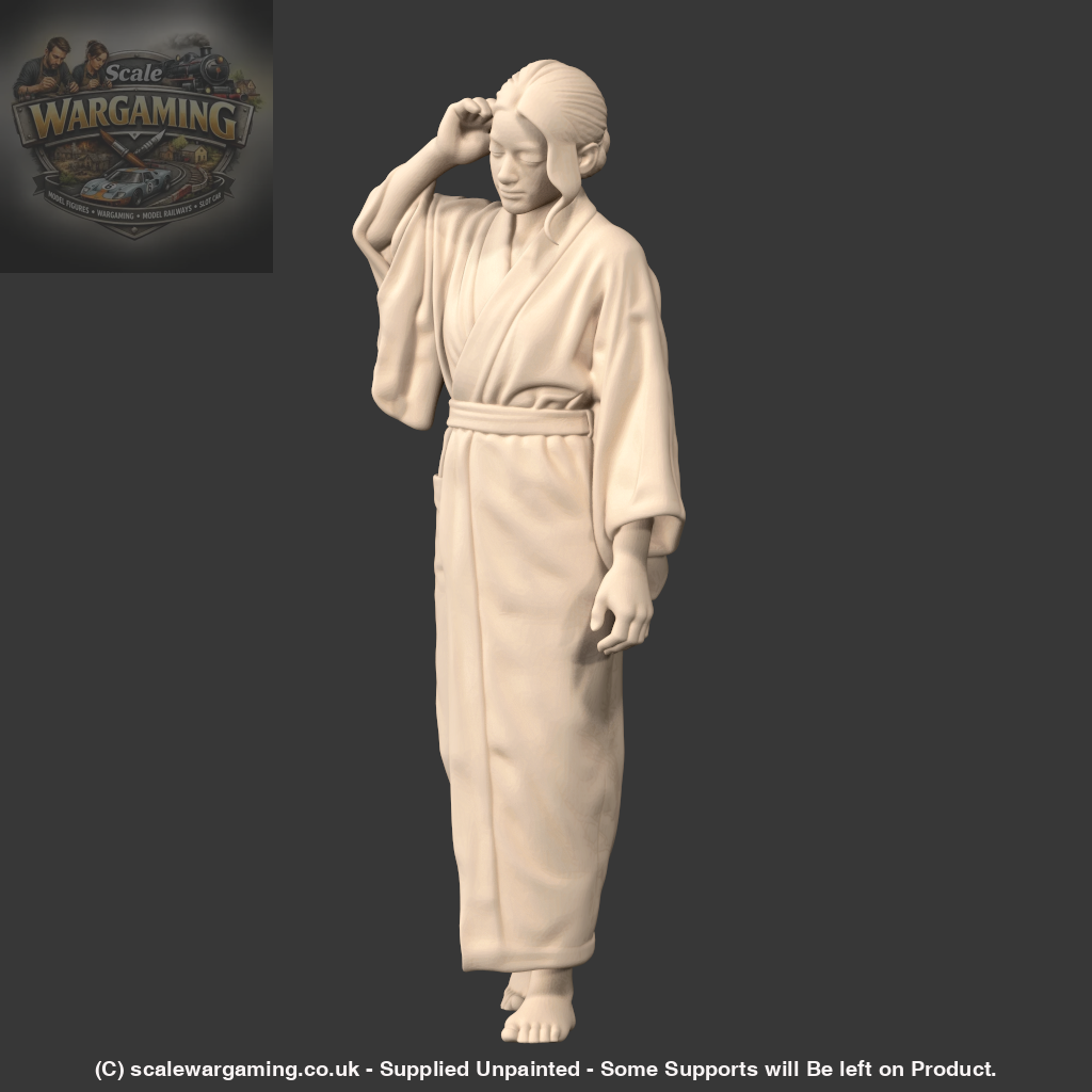 MM4232 Female in Dressing Gown - Figure