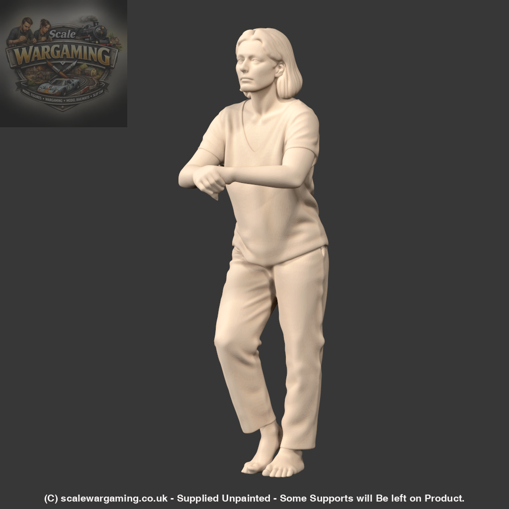 MM4246 Female Leaning Forward - Figure
