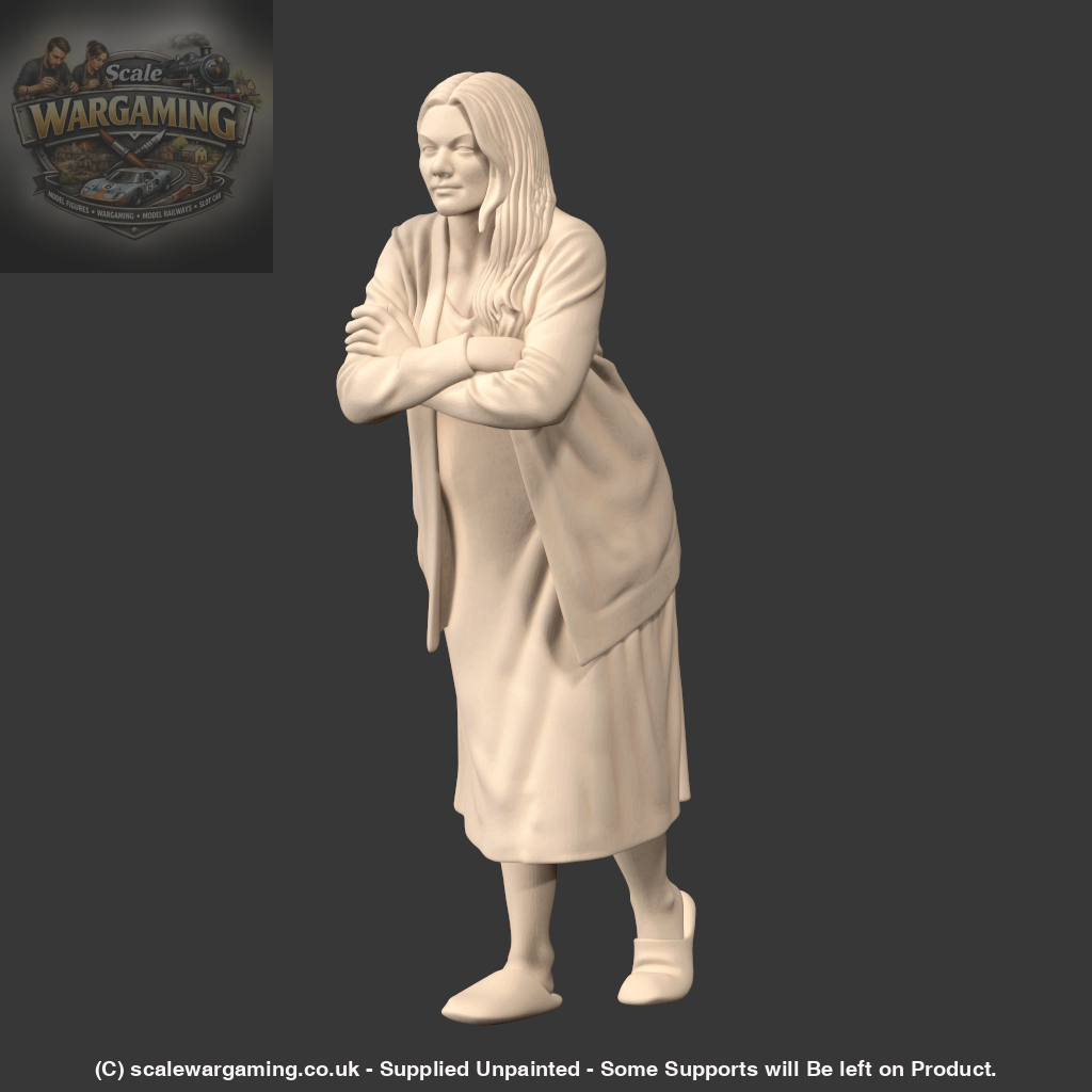 MM4250 Female Leaning Forward in Bathrobe - Figure