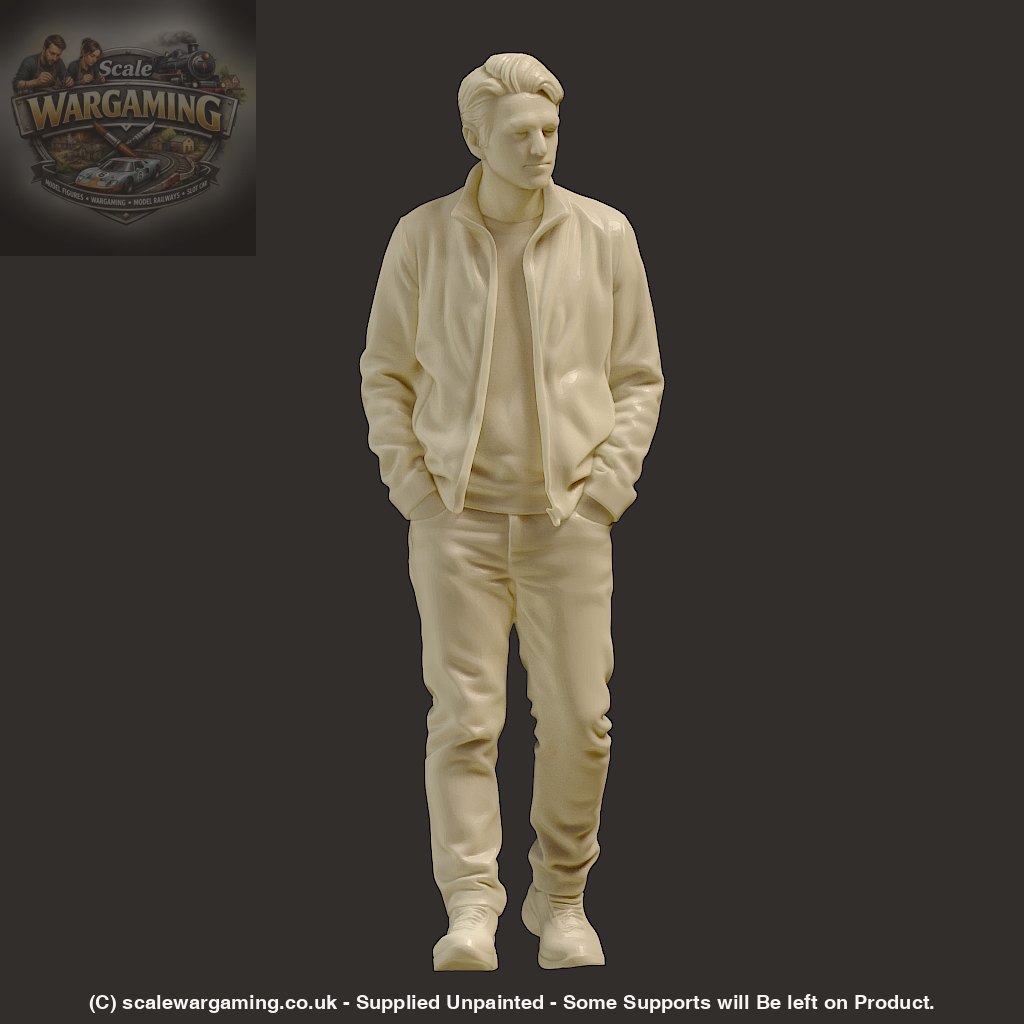 MM4257 Male walking hands in pockets - Figure