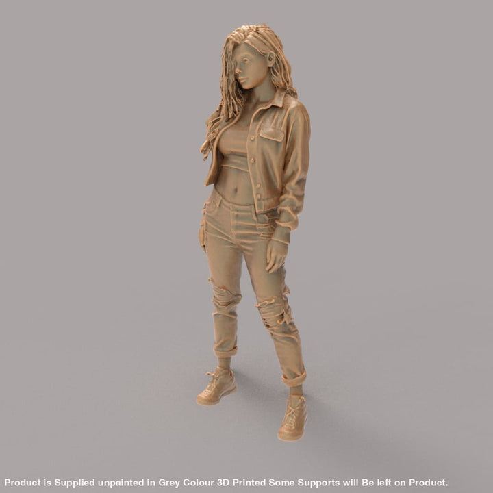 MM4283 Young Female Teen Figure