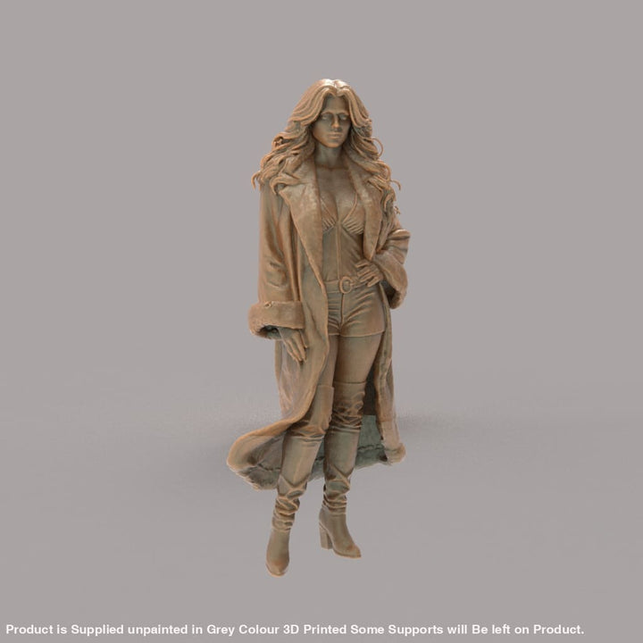 MM4288 Female Wearing Fur Coat Figure