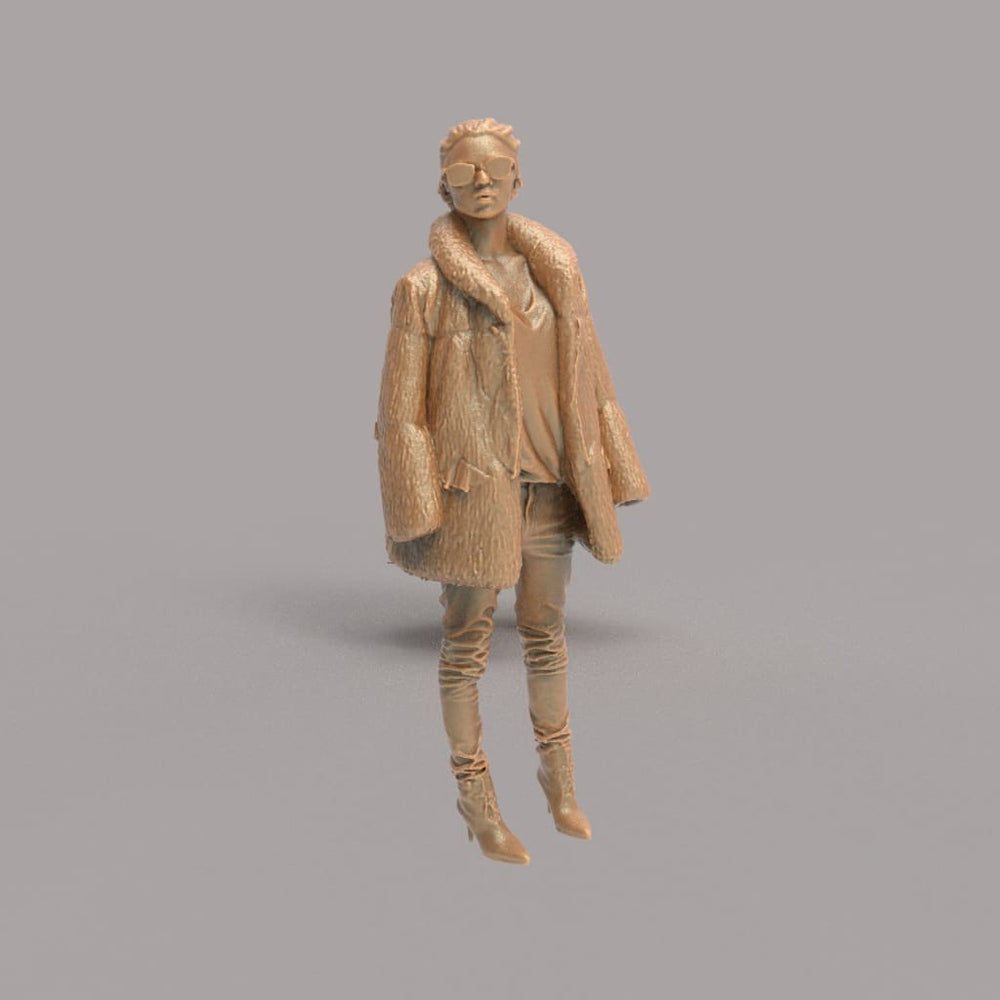 MM4290 Elegant Female in Fur Coat Figure