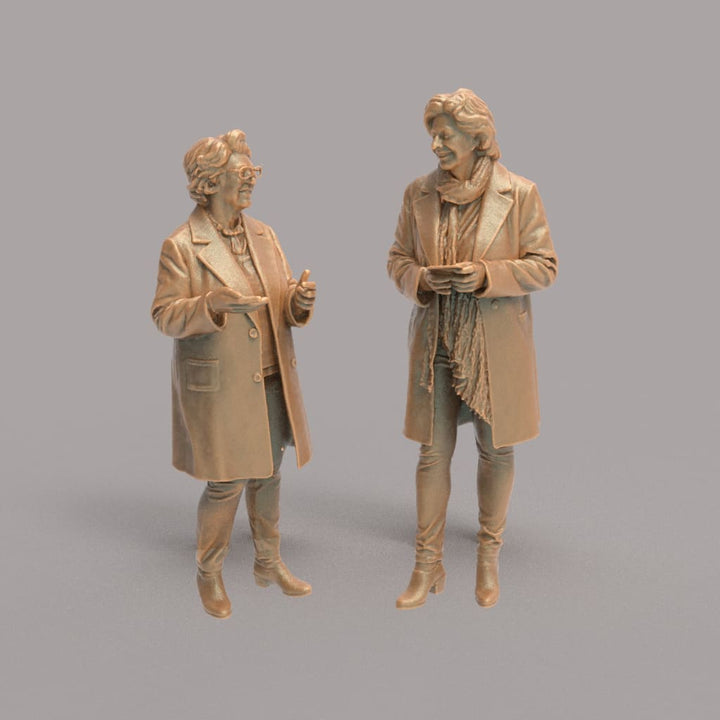 MM4299 2 Older Females Chatting Figure