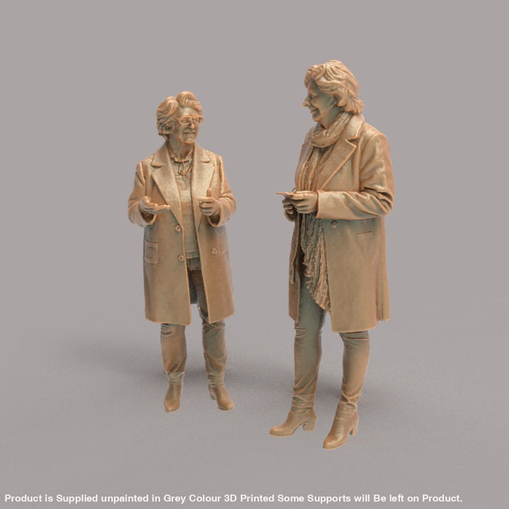 MM4299 2 Older Females Chatting Figure