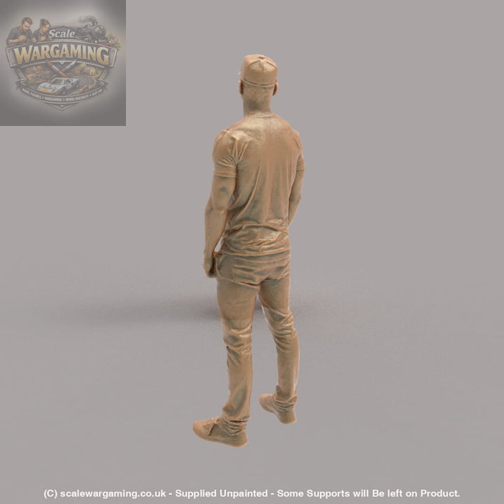 MM4307 Young Male wearing Tshirt - Figure