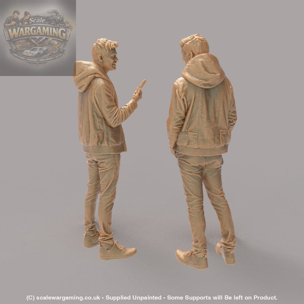 MM4312 2 Males Talking about Life - Figure