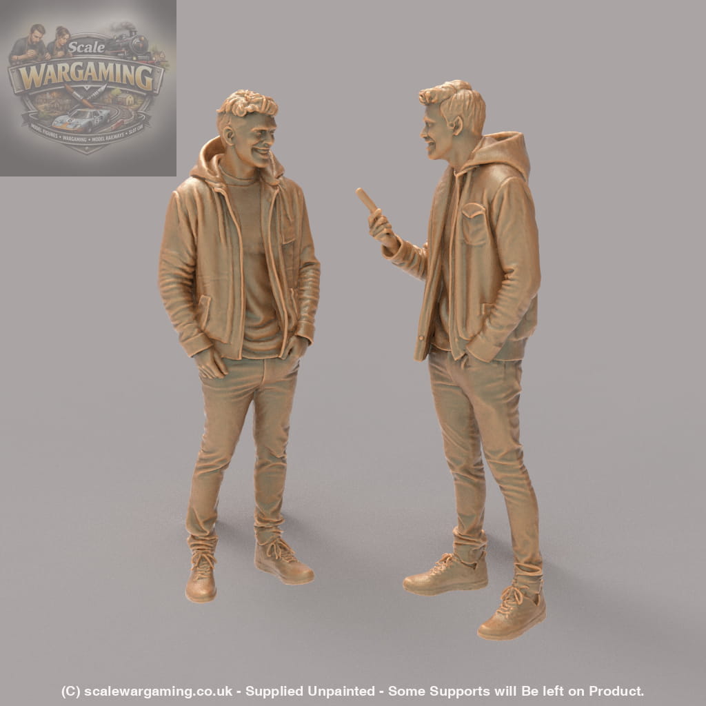MM4312 2 Males Talking about Life - Figure