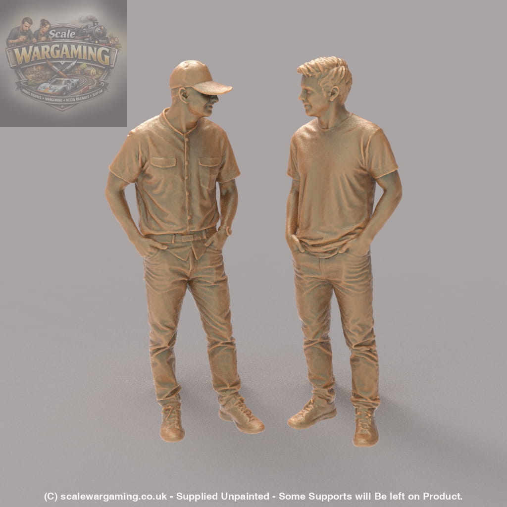MM4315 2 Males on Street Chatting - Figure