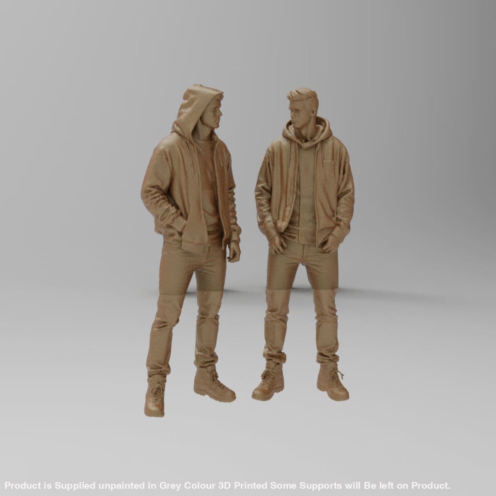 MM4326 2 Teenagers Talking Figure