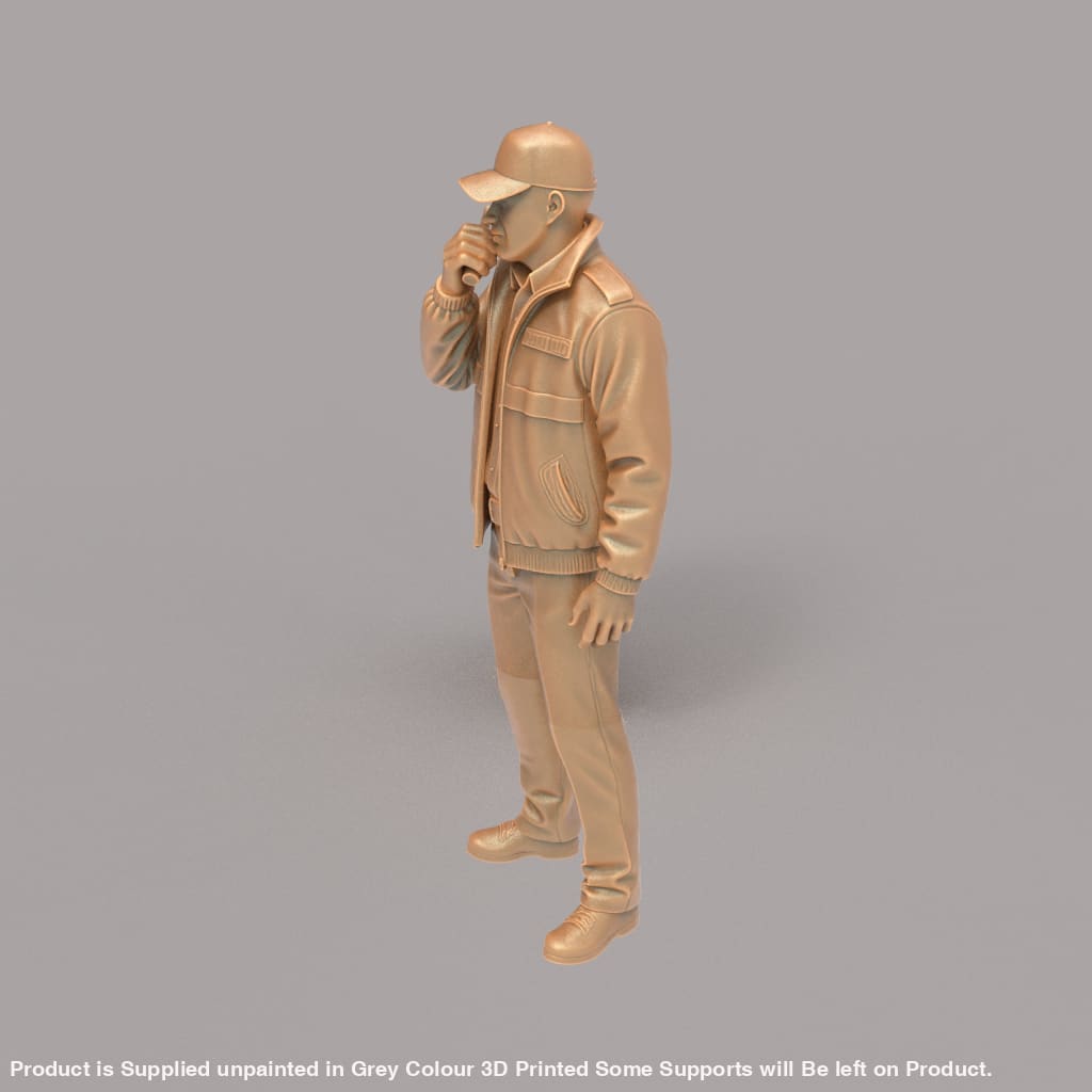 MM4332 Security Guard on Radio Figure