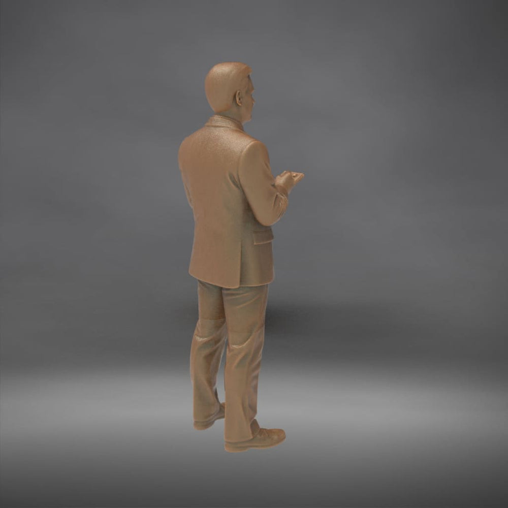 MM4338 TV News Team Male Reporter-1 Figure