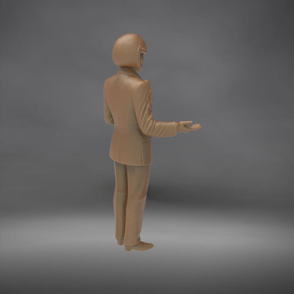 MM4341 TV News Team Female Reporter-5 Figure